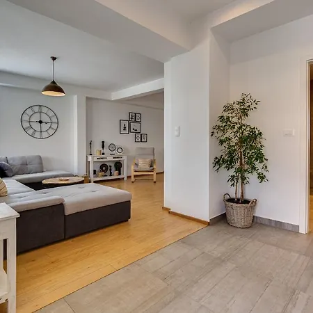 Juraj Apartamento Petrcane