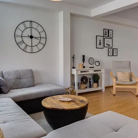 Juraj Apartamento *